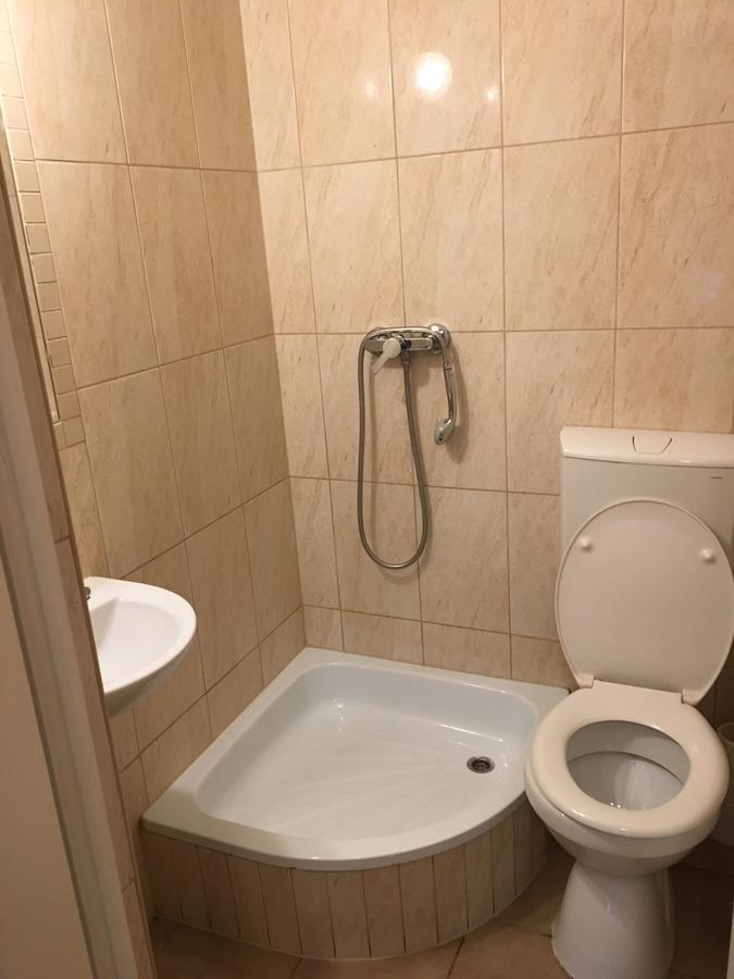Csini Panzio Drinkbar Otel Gyál Dış mekan fotoğraf