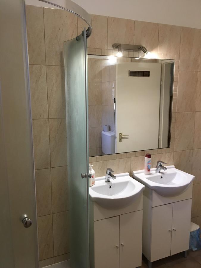 Csini Panzio Drinkbar Otel Gyál Dış mekan fotoğraf