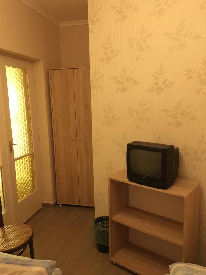 Csini Panzio Drinkbar Otel Gyál Dış mekan fotoğraf